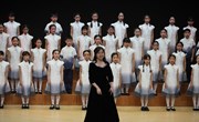 琴音指挥共谱华章！罗相娟、王超老师携合唱队闪耀高新区艺术节