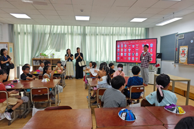 弘扬中国传统文化，促进友好学校交流——我校教师在苏州日本人学校开设“京剧脸谱”文化交流课